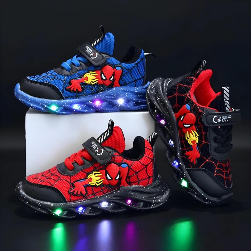 Zapatillas LED para niños – deportivas con luces y diseño de superhéroe