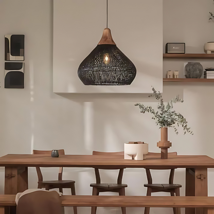 Lámpara colgante de ratán hecha a mano – Encanto natural con alma bohemia
