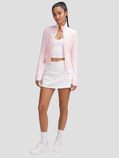Chaqueta deportiva entallada para mujer – Efecto BBL y tejido elástico transpirable