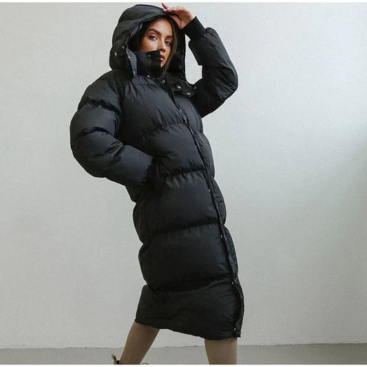 Abrigo Acolchado Largo con Capucha para Mujer – Protección Total para el Invierno