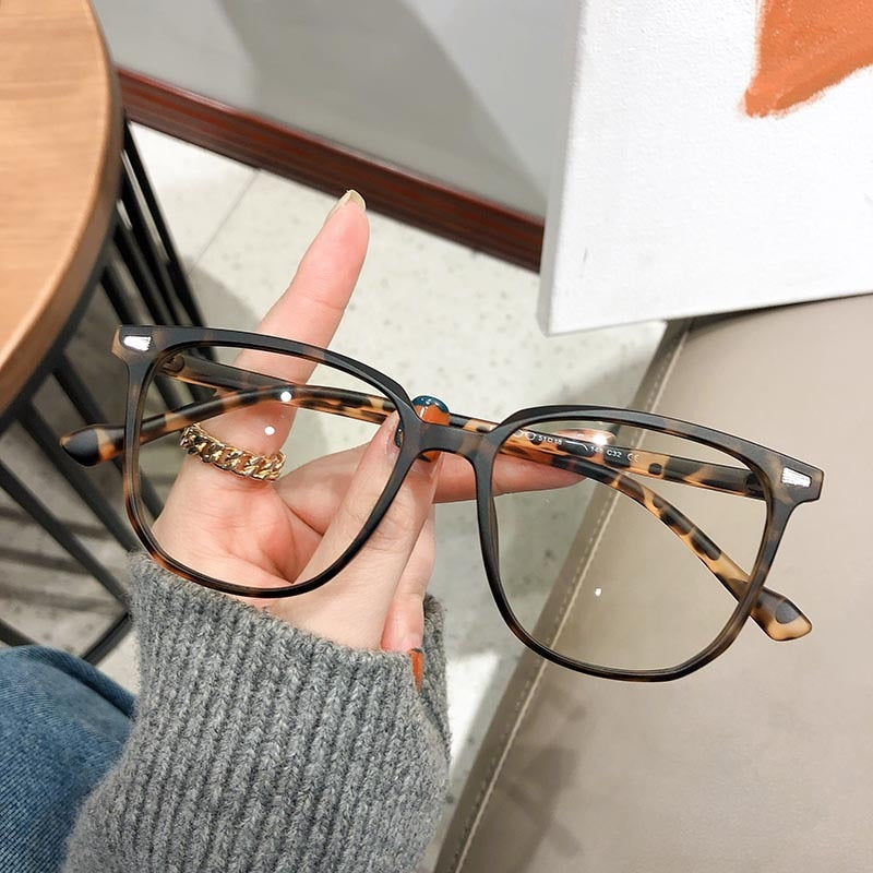 Gafas graduadas para miopía con filtro de luz azul – diseño ligero y cómodo para uso diario