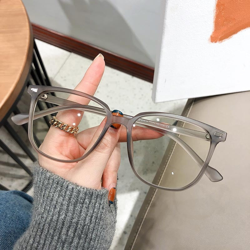 Gafas graduadas para miopía con filtro de luz azul – diseño ligero y cómodo para uso diario