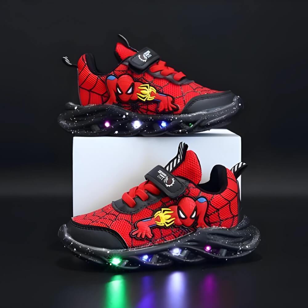 Zapatillas LED para niños – deportivas con luces y diseño de superhéroe