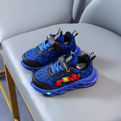 Zapatillas LED para niños – deportivas con luces y diseño de superhéroe