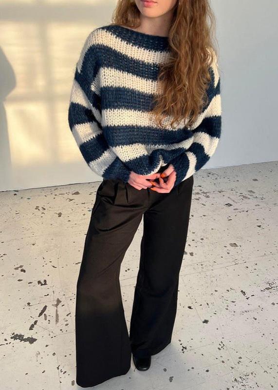 Jersey de Punto a Rayas con Hombros Descubiertos