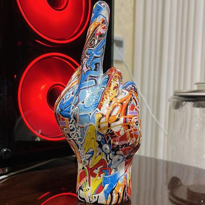 Escultura Actitud Rebelde